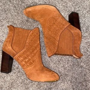 Elliott LUCCA chunky heeled leather Chelsea boot in a brownish color